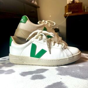 Veja sneakers with green V